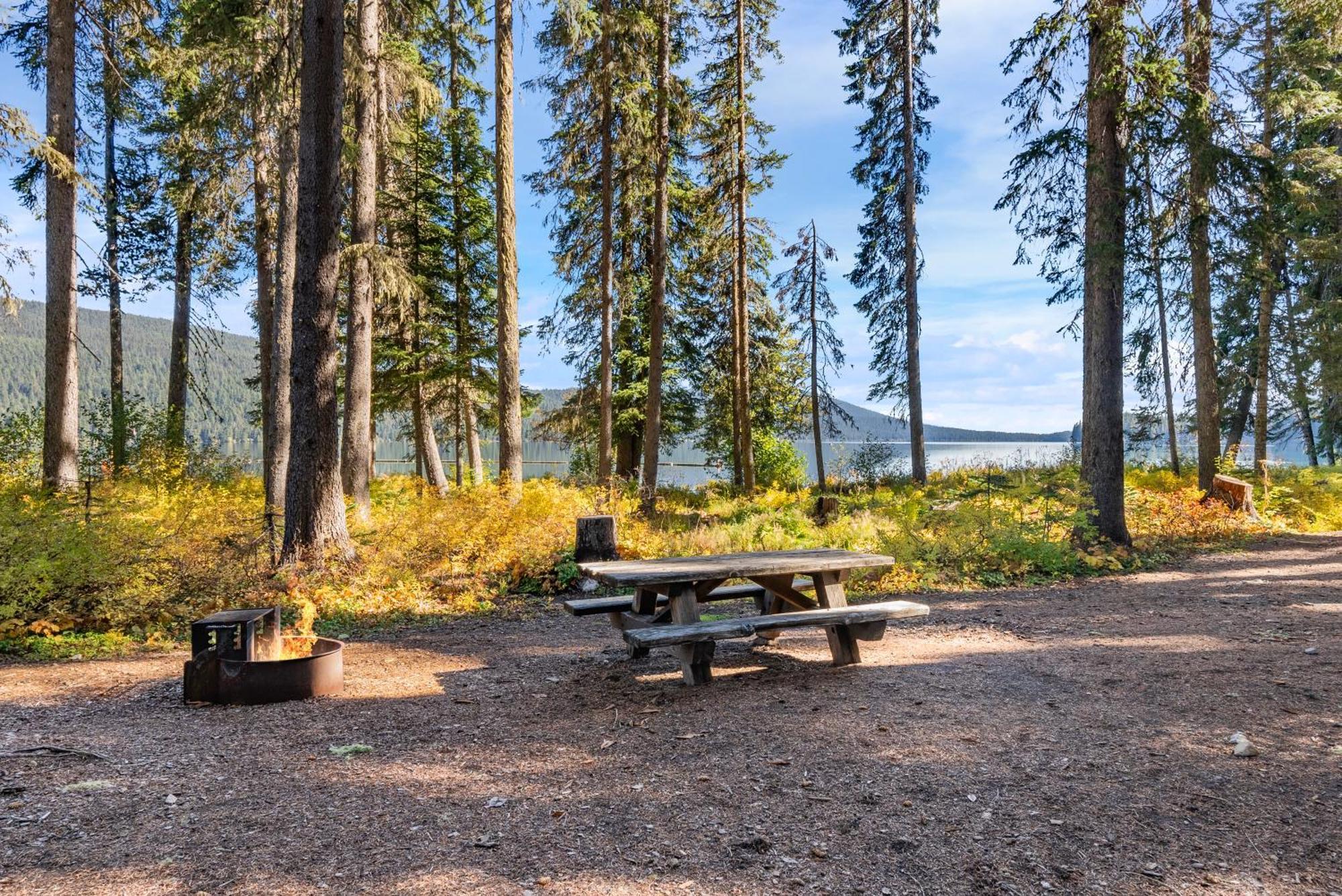 Shelter Cove Resort & Marina Odell Lake Buitenkant foto